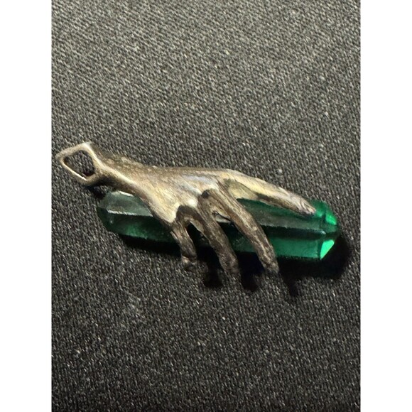 Unbranded Jewelry - 925 Tested Hand Holding Crystal Pendant
